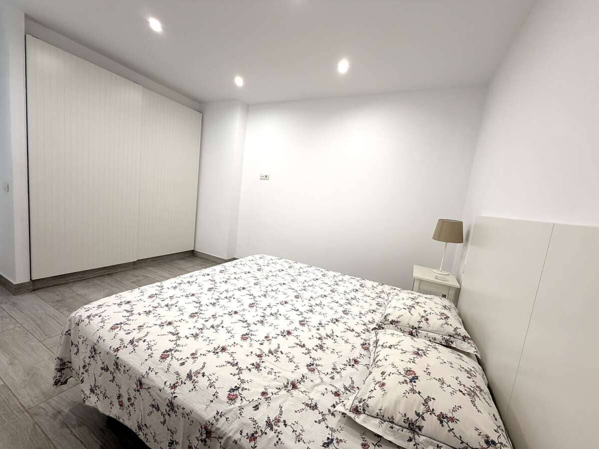 Appartement de 2 chambres à louer à Puerto del Carmen avec piscine - 1 400 € (Ref: 10006134)
