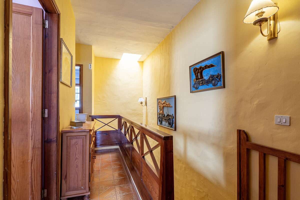 3 bedroom Semi-detached Villa for sale in Puerto del Carmen - € 385,000 (Ref: 10010122)