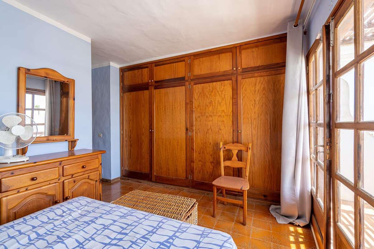3 bedroom Semi-detached Villa for sale in Puerto del Carmen - € 385,000 (Ref: 10010122)