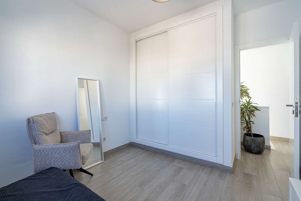 2 quarto Moradia Geminada para venda em Costa Teguise com piscina garagem - 375 000 € (Ref: 10020018)