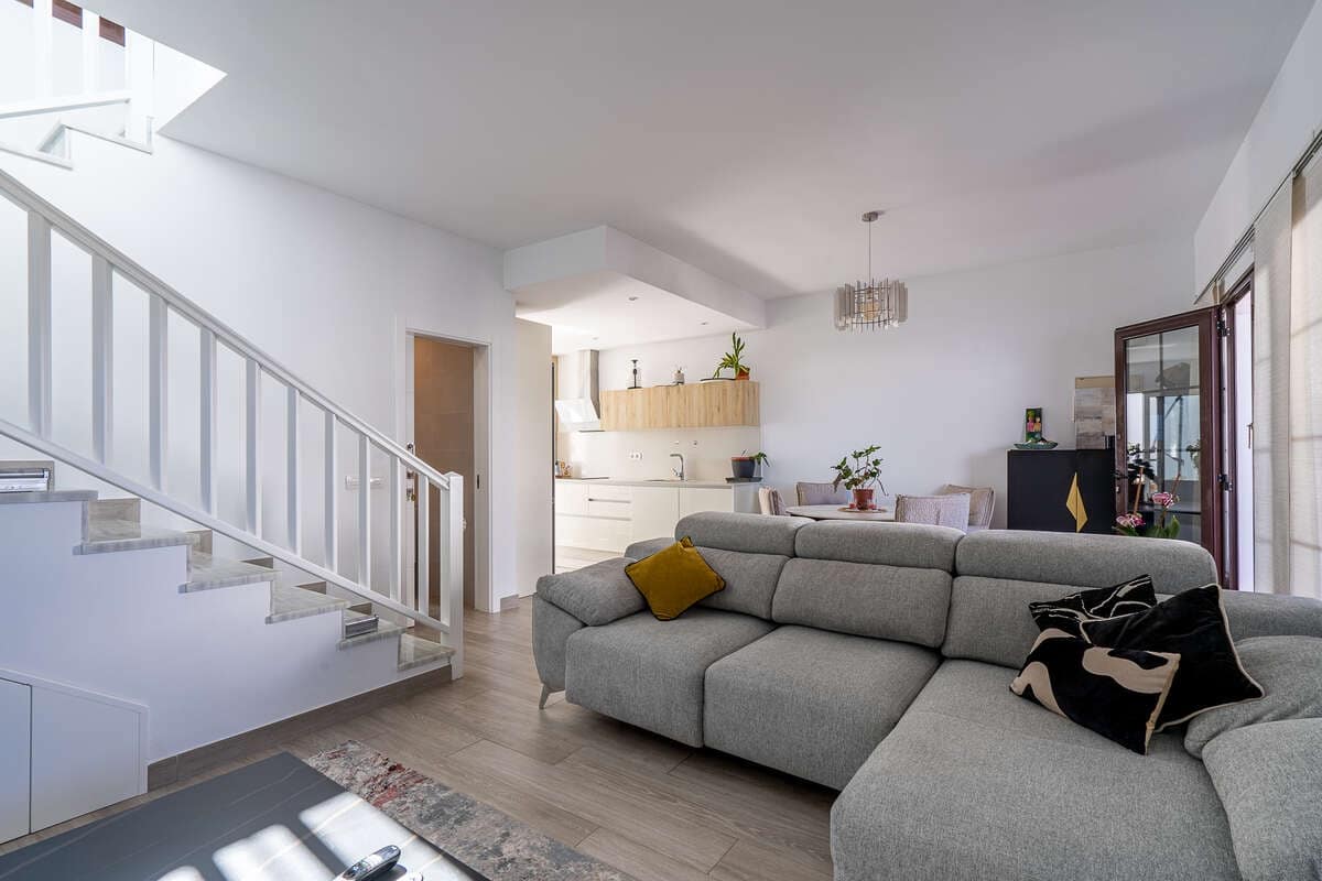 2 quarto Moradia Geminada para venda em Costa Teguise com piscina garagem - 375 000 € (Ref: 10020018)