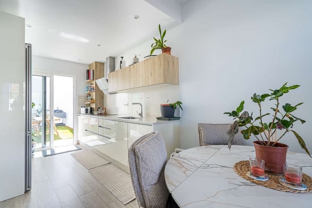 2 quarto Moradia Geminada para venda em Costa Teguise, Teguise com piscina garagem - 375 000 € (Ref: 10020018)