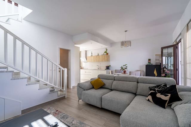2 quarto Moradia Geminada para venda em Costa Teguise, Teguise com piscina garagem - 375 000 € (Ref: 10020018)