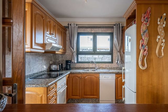 2 quarto Moradia para venda em Playa Blanca, Yaiza com piscina - 498 000 € (Ref: 10023485)