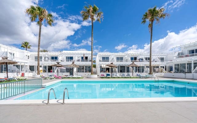 2 Zimmer Wohnung zu verkaufen in Puerto del Carmen, Tías mit Pool - 255.000 € (Ref: 10026658)