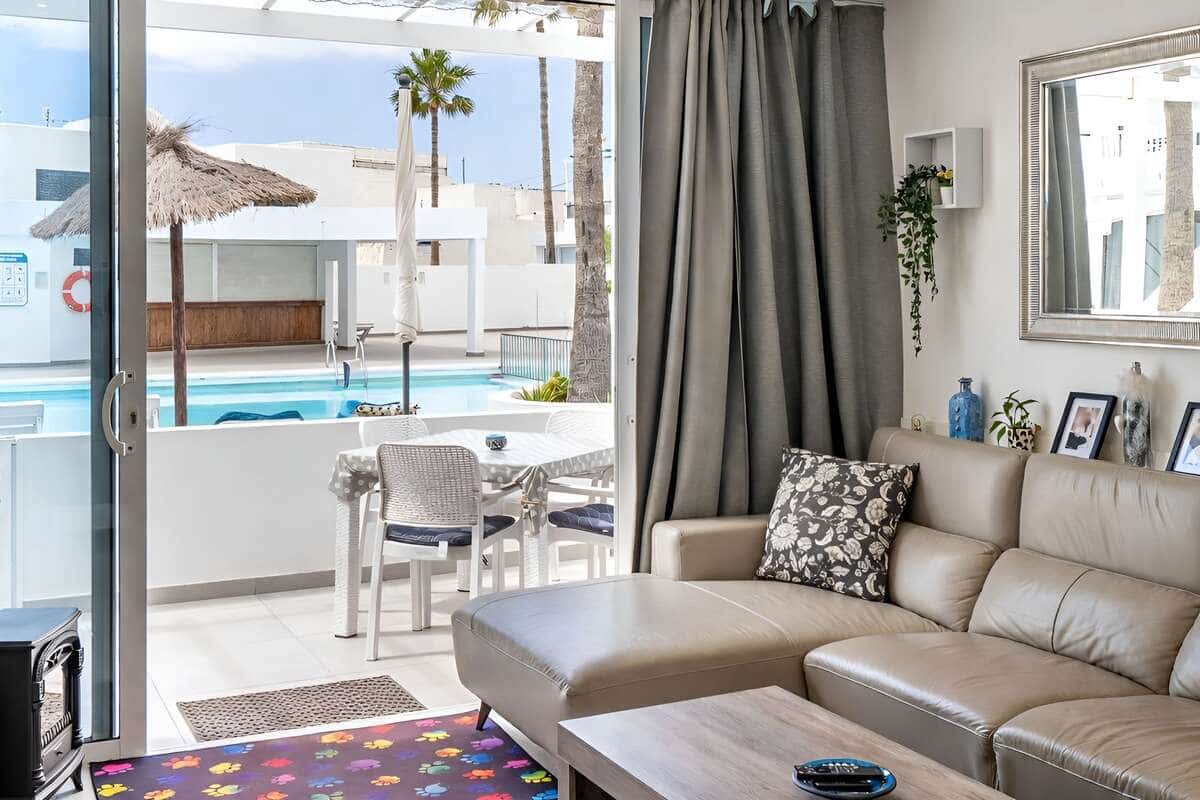 2 Zimmer Wohnung zu verkaufen in Puerto del Carmen mit Pool - 255.000 € (Ref: 10026658)