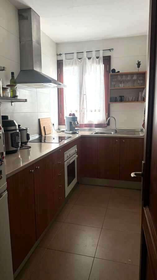 2 bedroom Flat for sale in Arrecife with garage - € 300,000 (Ref: 10036282)