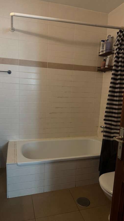 2 bedroom Flat for sale in Arrecife with garage - € 300,000 (Ref: 10036282)