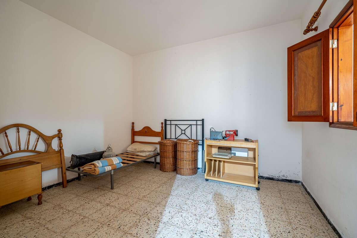 5 bedroom Villa for sale in San Bartolome - € 285,000 (Ref: 10040256)