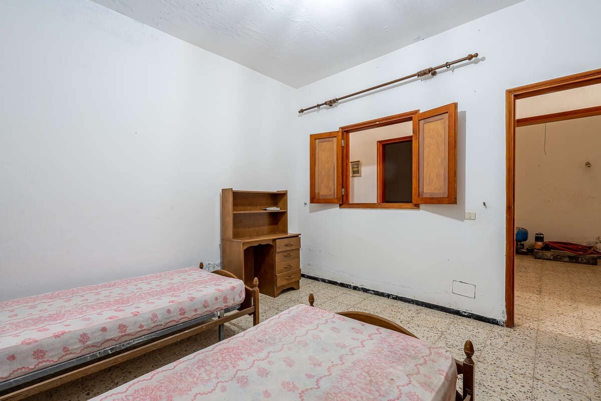 5 bedroom Villa for sale in San Bartolome - € 285,000 (Ref: 10040256)