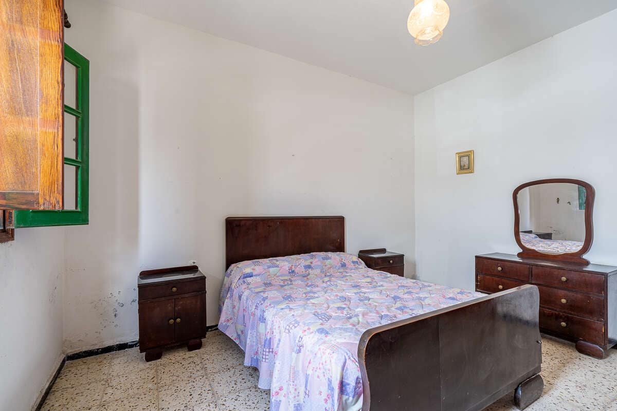 5 bedroom Villa for sale in San Bartolome - € 285,000 (Ref: 10040256)