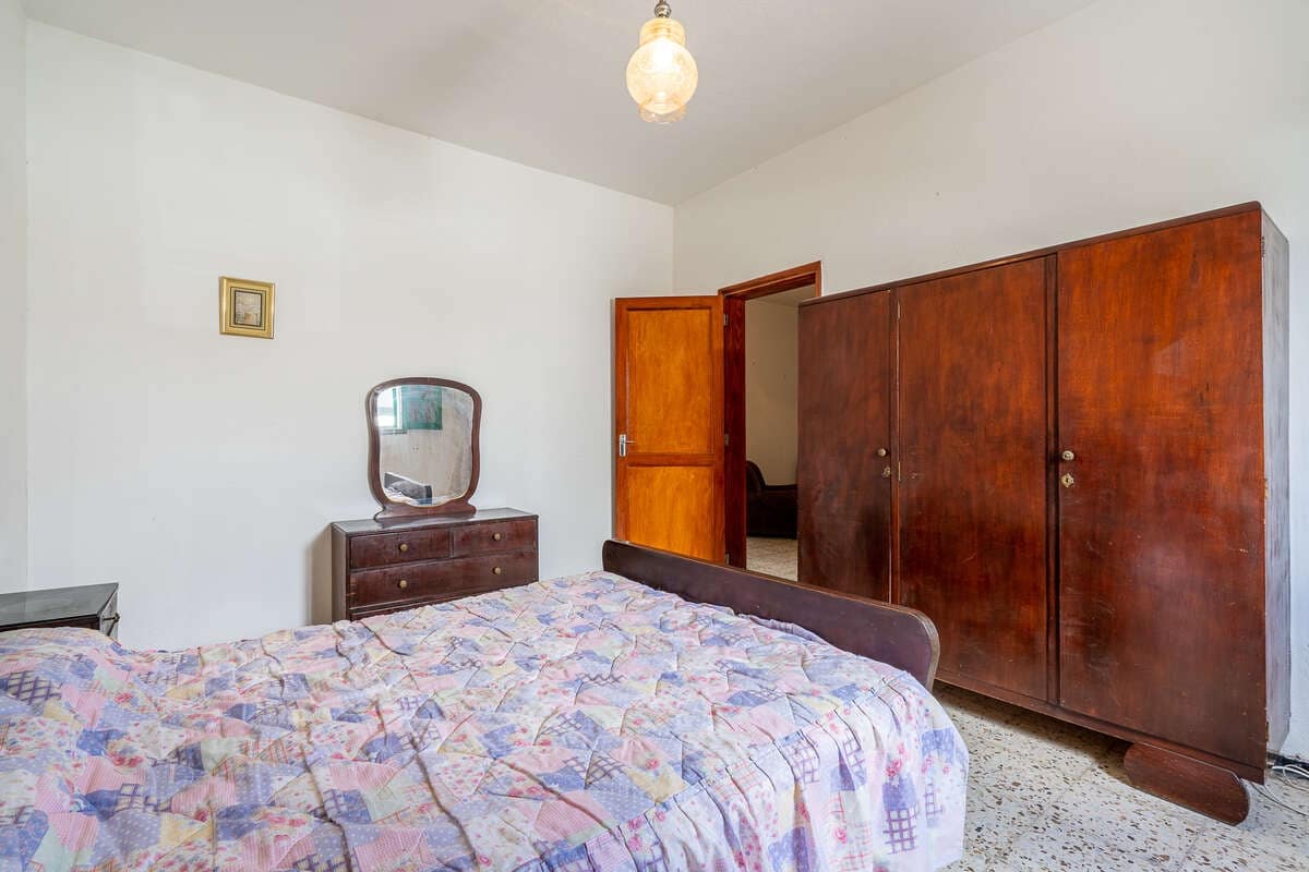 5 bedroom Villa for sale in San Bartolome - € 285,000 (Ref: 10040256)