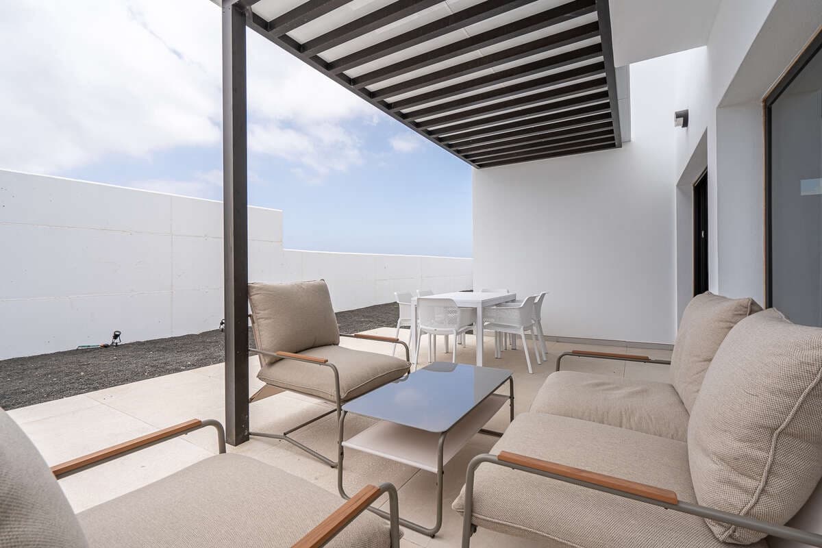 4 quarto Moradia para venda em Playa Blanca com piscina garagem - 580 000 € (Ref: 10088730)