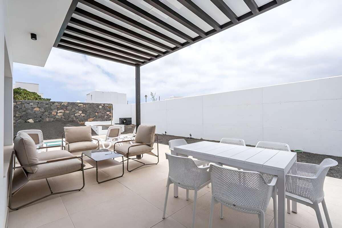 4 quarto Moradia para venda em Playa Blanca com piscina garagem - 580 000 € (Ref: 10088730)