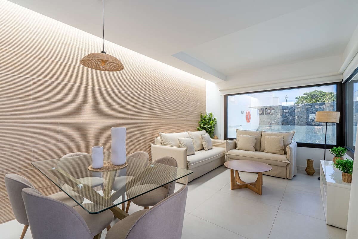 4 quarto Moradia para venda em Playa Blanca com piscina garagem - 580 000 € (Ref: 10088730)