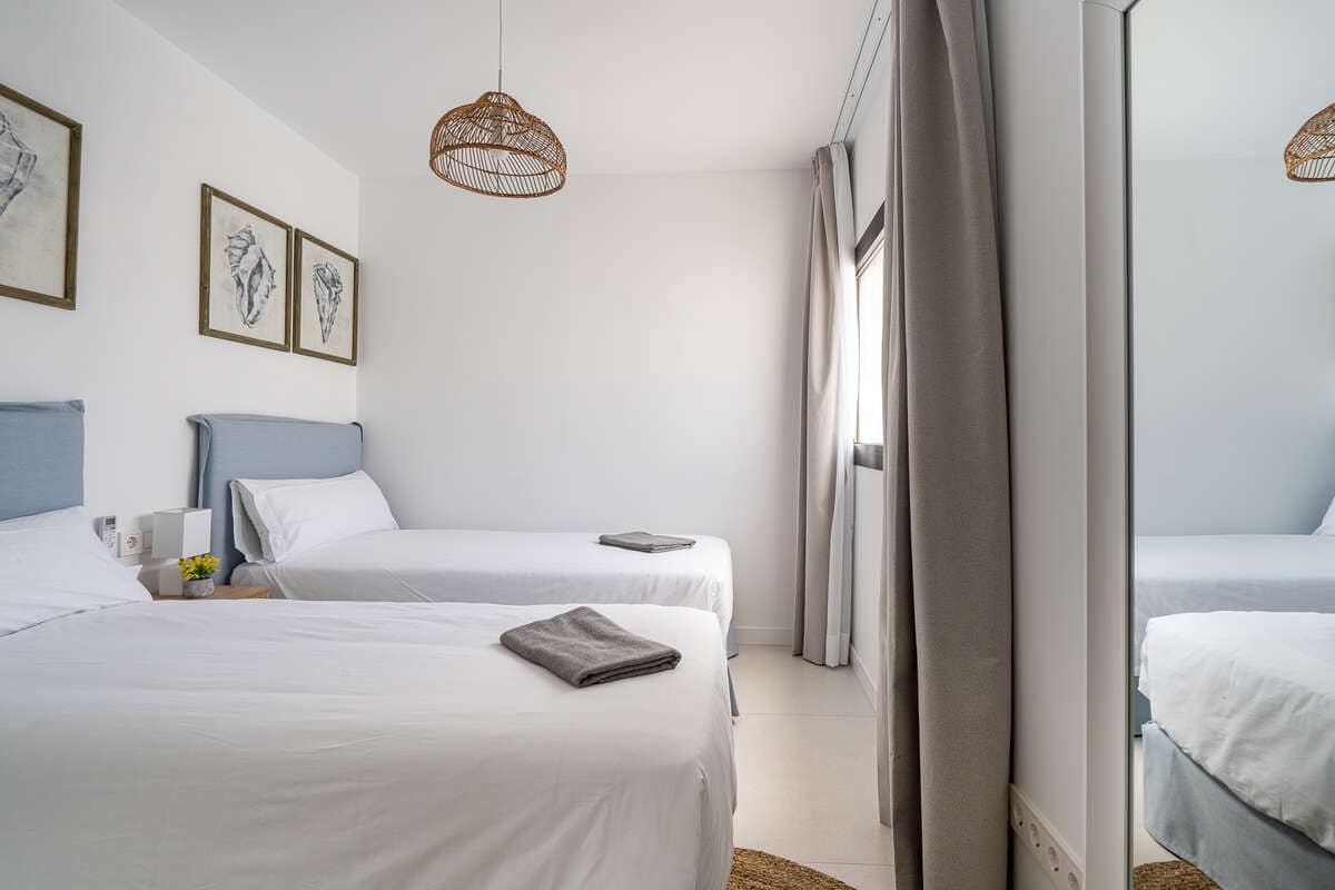 4 quarto Moradia para venda em Playa Blanca com piscina garagem - 580 000 € (Ref: 10088730)