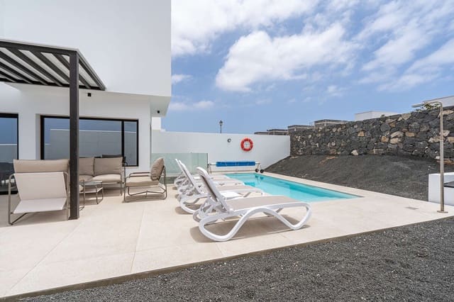 4 Zimmer Villa zu verkaufen in Playa Blanca, Yaiza mit Pool Garage - 580.000 € (Ref: 10088730)