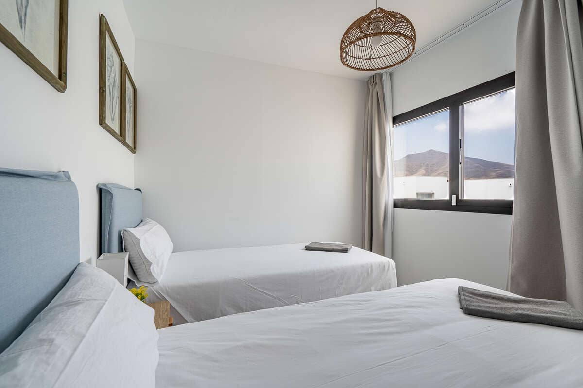 4 quarto Moradia para venda em Playa Blanca com piscina garagem - 580 000 € (Ref: 10088730)