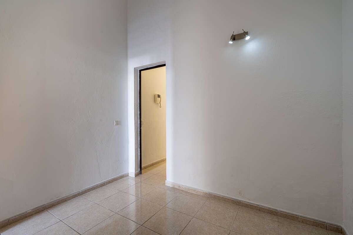 2 bedroom Flat for sale in Arrecife - € 210,000 (Ref: 10097448)