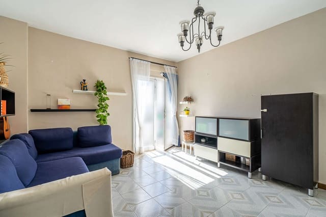 Piso de 3 habitaciones en Arrecife en venta - 225.000 € (Ref: 10108703)
