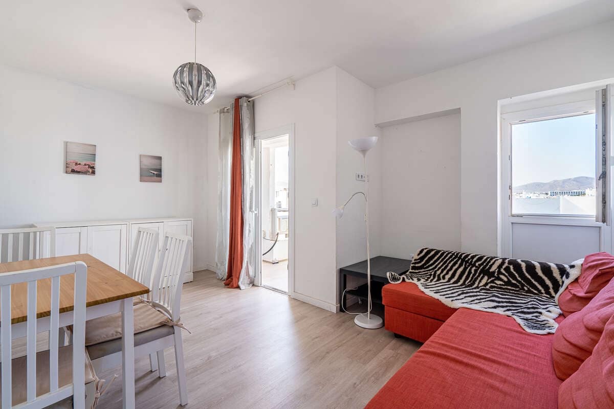 2 bedroom Flat for sale in Arrecife - € 195,000 (Ref: 10131046)
