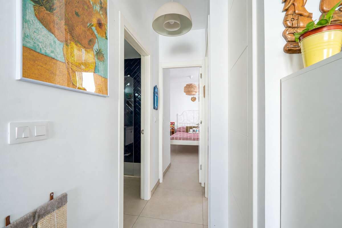 2 bedroom Flat for sale in Arrecife - € 168,000 (Ref: 10131047)