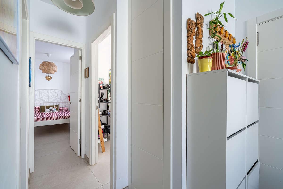 2 bedroom Flat for sale in Arrecife - € 168,000 (Ref: 10131047)