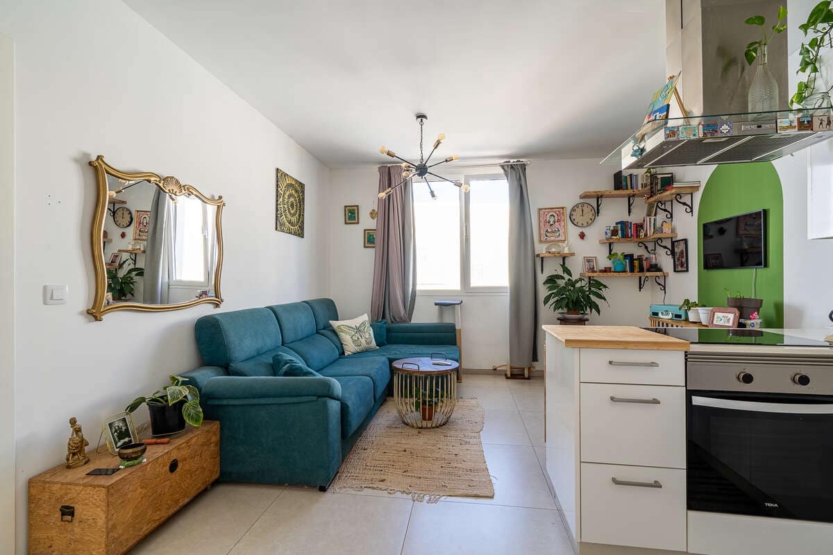 2 bedroom Flat for sale in Arrecife - € 168,000 (Ref: 10131047)