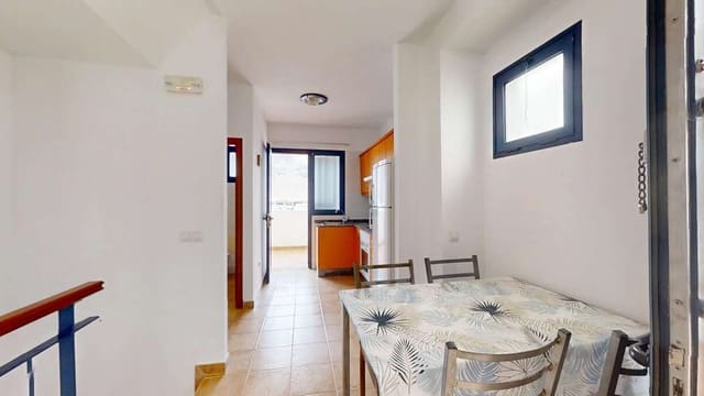 2 slaapkamer Halfvrijstaande villa te koop in Orzola, Haría - € 245.000 (Ref: 10138995)