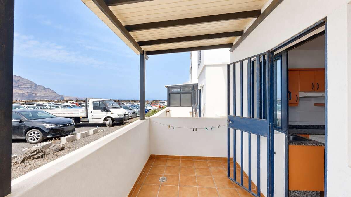 2 Zimmer Doppelhaus zu verkaufen in Orzola - 245.000 € (Ref: 10138995)