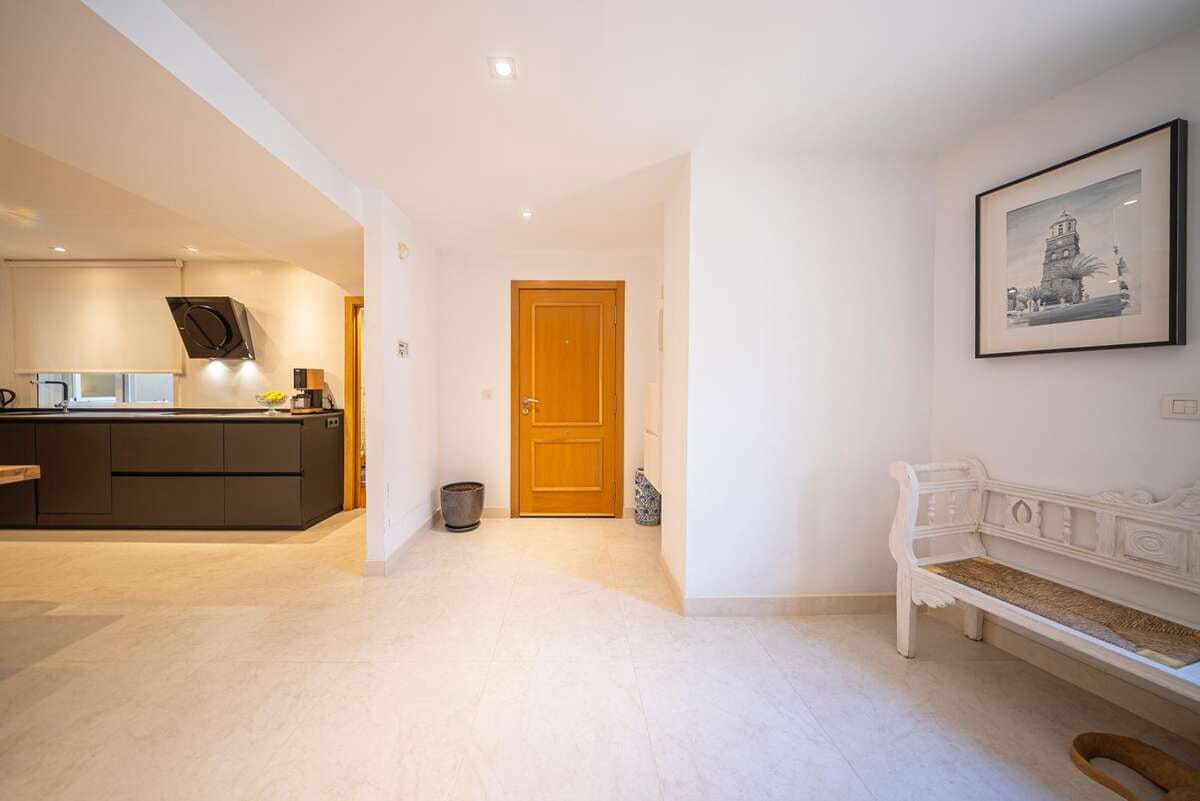 4 soveværelse Lejlighed til salg i Arrecife med garage - € 695.000 (Ref: 10141591)