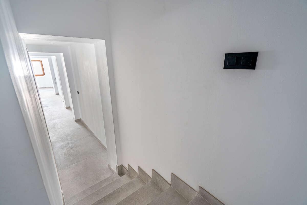 2 bedroom Flat for sale in Arrecife - € 299,000 (Ref: 10157098)