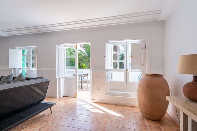 2 soveværelse Lejlighed til salg i Costa Teguise, Teguise - € 399.000 (Ref: 10157100)
