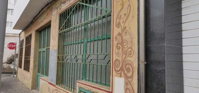 2 quarto Comercial para venda em Arrecife - 133 000 € (Ref: 10168051)