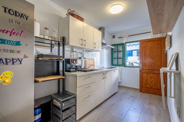 1 soverom Leilighet til salgs i Caleta de Famara, Teguise - € 295 000 (Ref: 10170447)