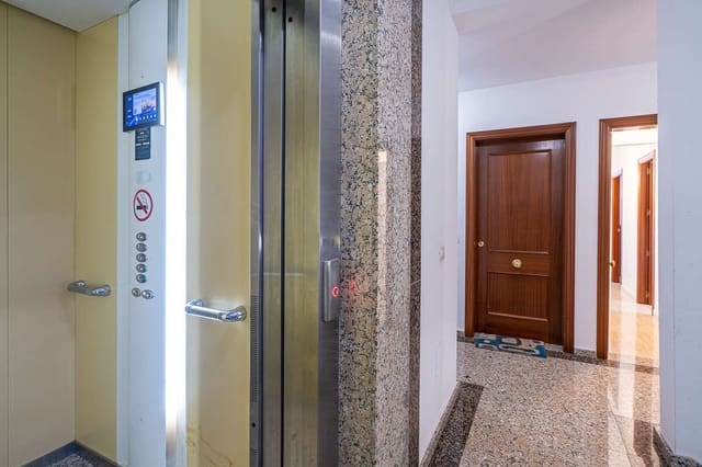 1 soverom Leilighet til salgs i Arrecife - € 179 000 (Ref: 10170448)