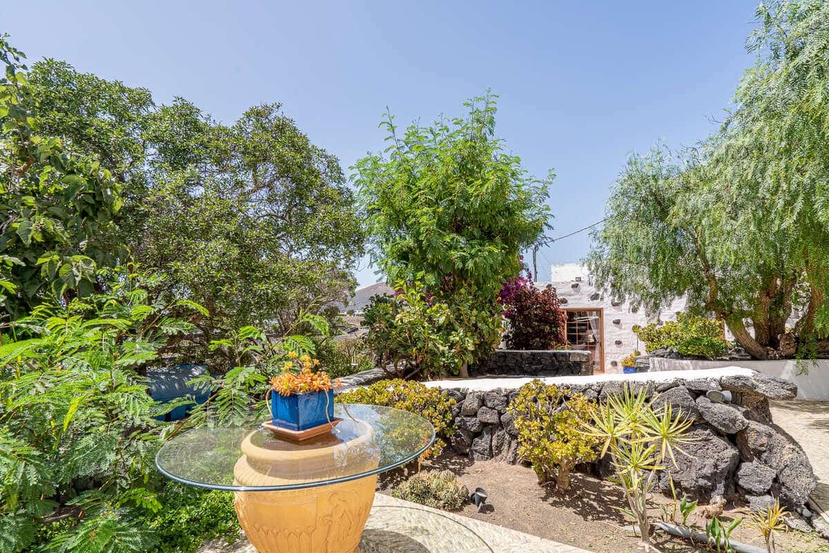 5 bedroom Villa for sale in Masdache with garage - € 685,000 (Ref: 10174847)
