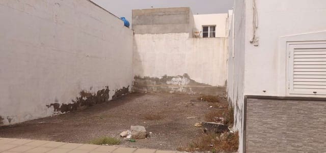 Bauplatz zu verkaufen in Arrecife - 65.000 € (Ref: 10176196)