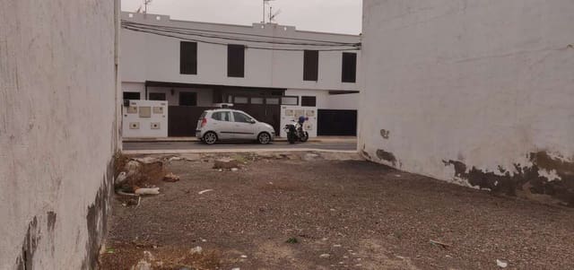 Bauplatz zu verkaufen in Arrecife - 65.000 € (Ref: 10176196)