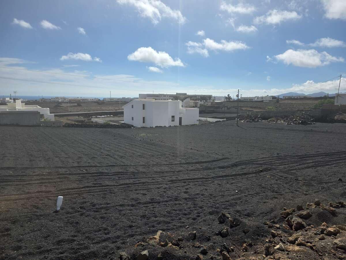 Area Edificabile in vendita in Tias - 225.000 € (Rif: 10182376)