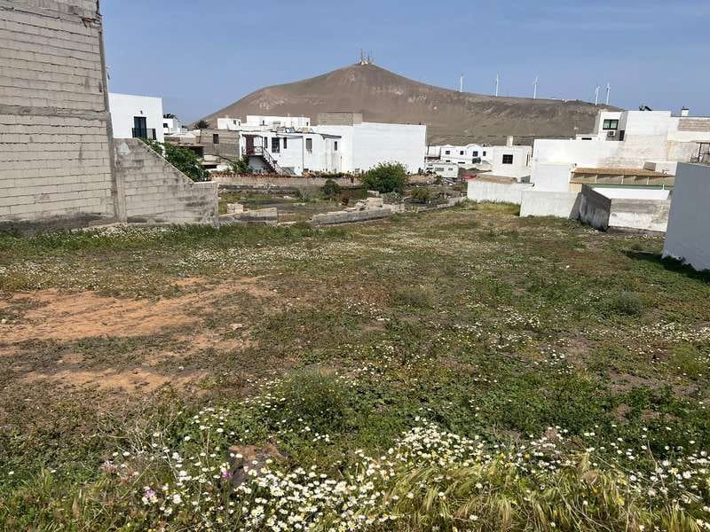Building Plot for sale in San Bartolome - € 435,000 (Ref: 6838633)
