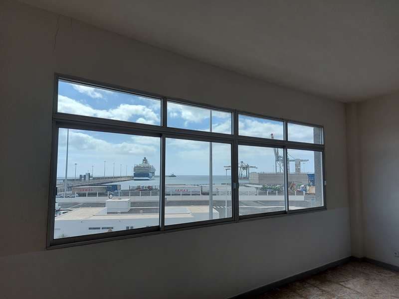 Erhverv til salg i Arrecife - € 1.400.000 (Ref: 7858623)