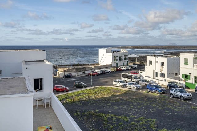 8 soveværelse Finca/Landehus til salg i La Santa, Tinajo - € 740.000 (Ref: 7861449)