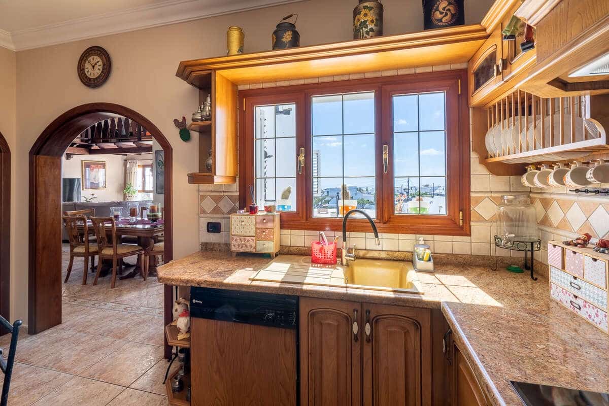 3 sypialnia Willa na sprzedaż w Tias z basenem garażem - 840 000 € (Ref: 8151783)