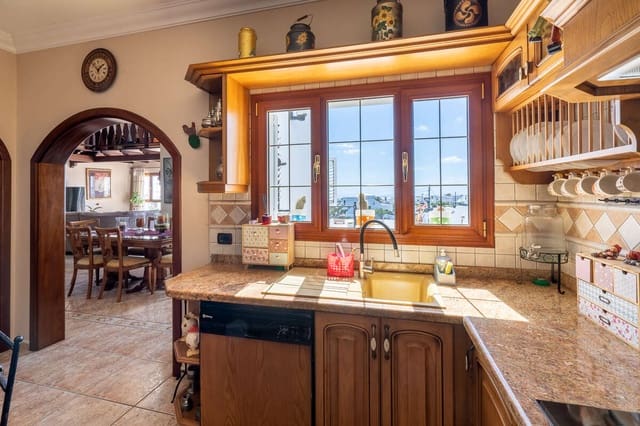 3 sypialnia Willa na sprzedaż w Tías z basenem garażem - 840 000 € (Ref: 8151783)