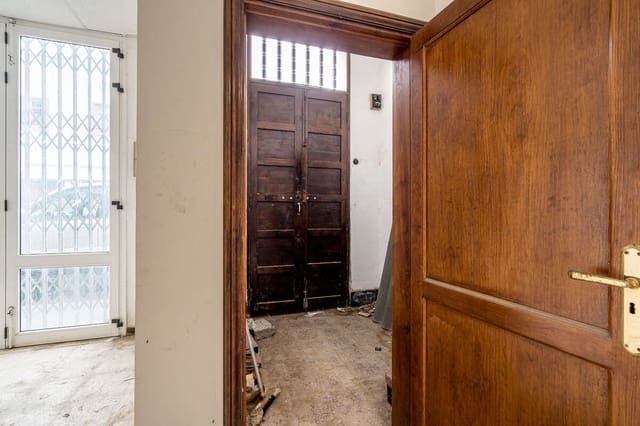 Local Comercial en Arrecife en venta - 330.000 € (Ref: 8494747)