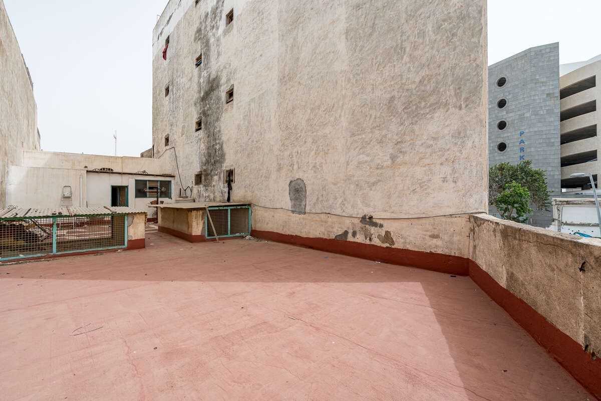 Commercial for sale in Arrecife - € 310,000 (Ref: 8494747)
