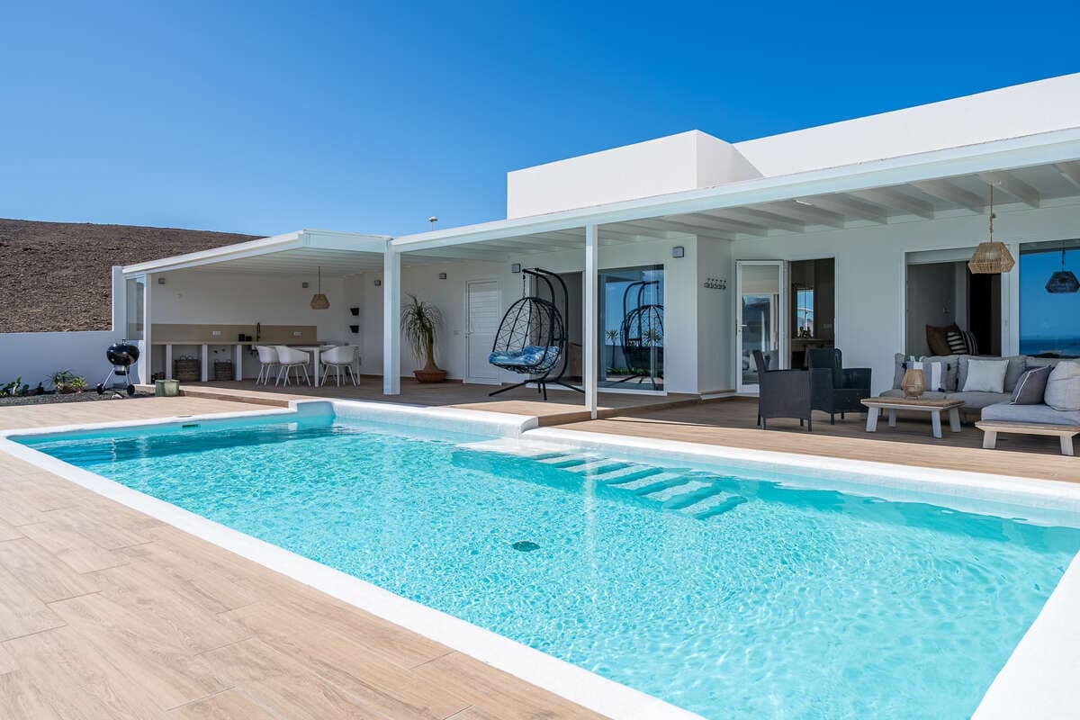 5 soveværelse Villa til salg i Montana Roja med swimmingpool garage - € 990.000 (Ref: 8616024)