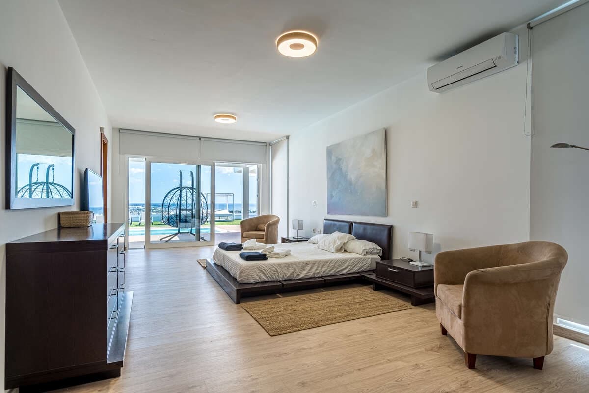 5 soveværelse Villa til salg i Montana Roja med swimmingpool garage - € 990.000 (Ref: 8616024)