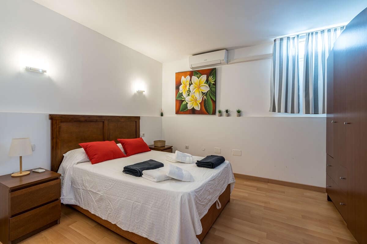 5 soveværelse Villa til salg i Montana Roja med swimmingpool garage - € 990.000 (Ref: 8616024)